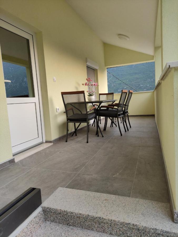 Apartamento Mira 2 Zagvozd Exterior foto