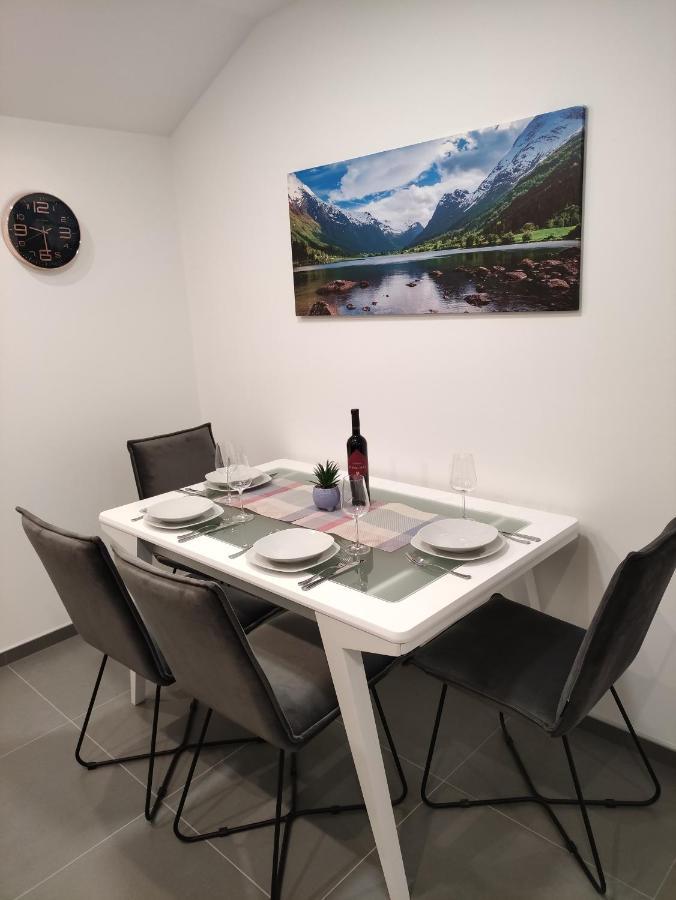 Apartamento Mira 2 Zagvozd Exterior foto